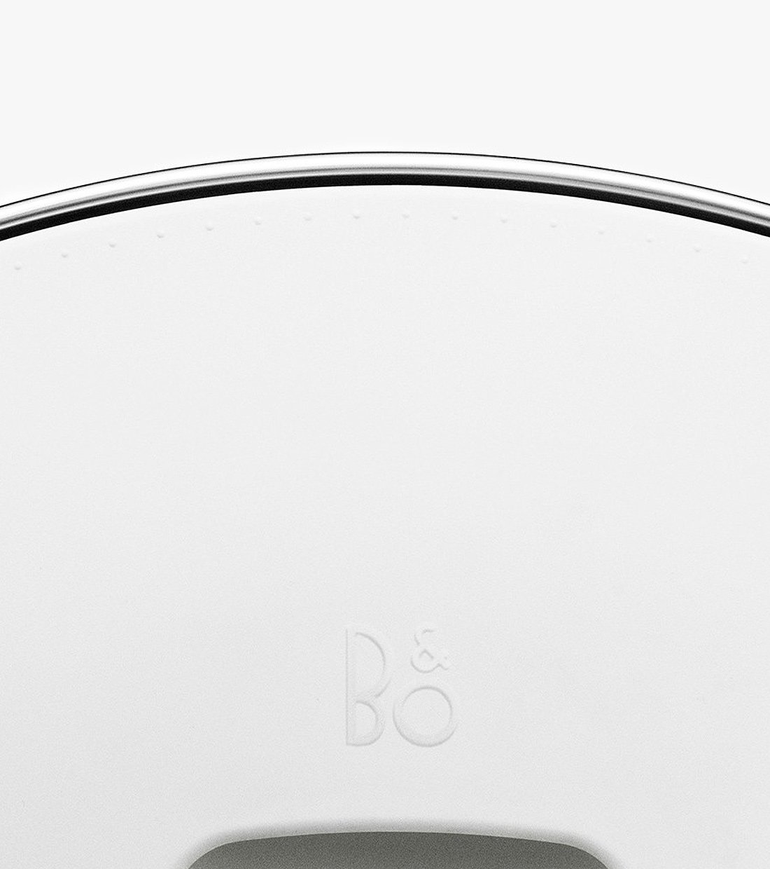 Speaker In White - Image 4